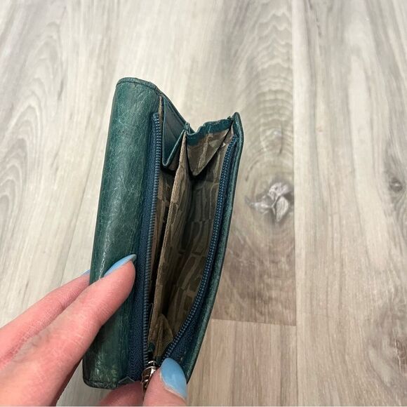 Furla Green Soft Leather Fold Out Wallet with Zippered Coin Pocket - Picture 5 of 9